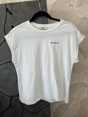 Etam MuscleTee with Blue 'amour' Script